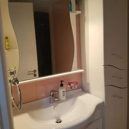 Tirana Central Apartment *