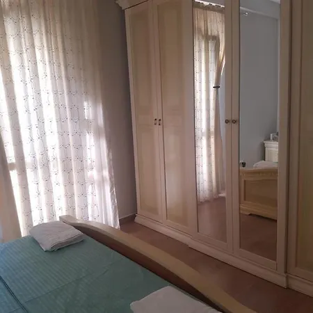 Lägenhet Tirana Central Apartment *